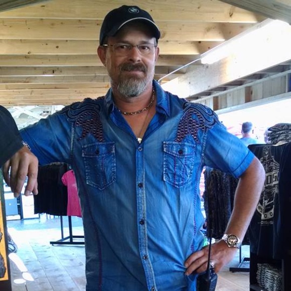 Meet your Posher, Mike - Picture 4 of 8